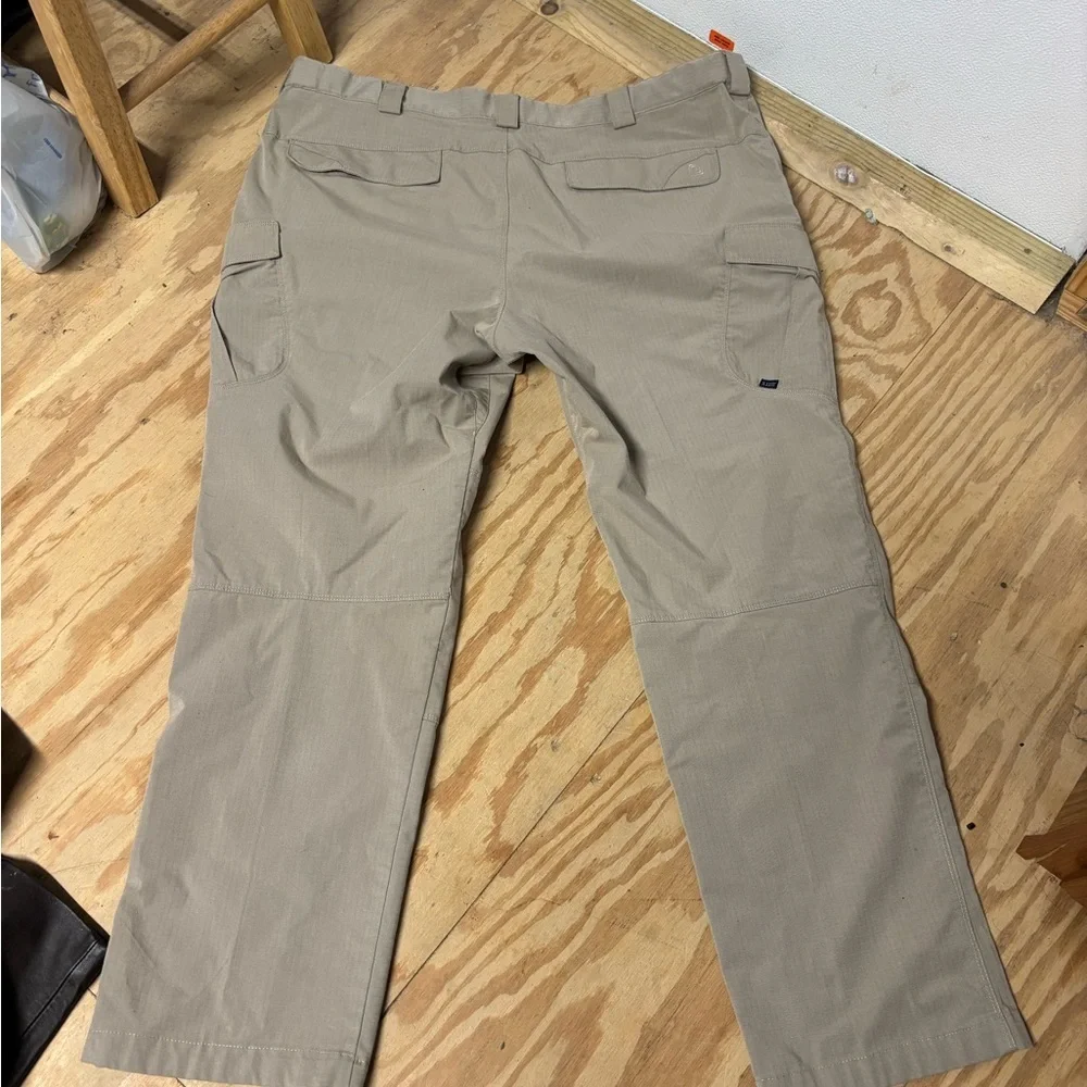 5.11 Tactical Men's Khaki Cargo Pants 44X34 Gorpcore *FLAW